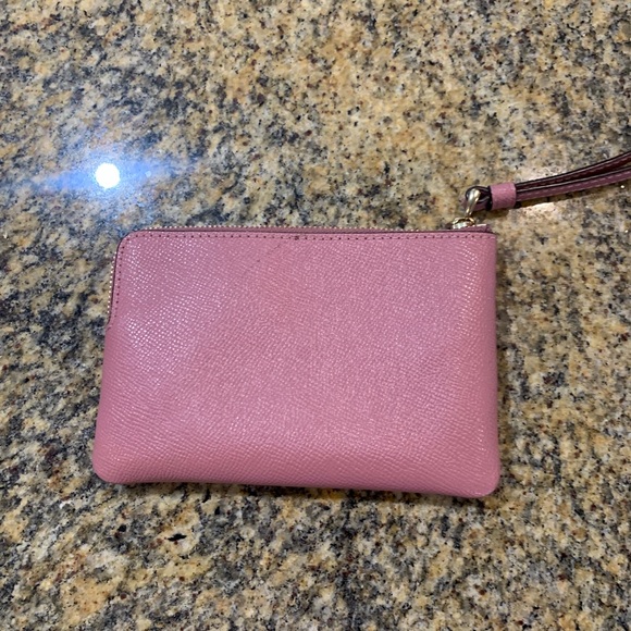 Coach Pink leather wristlet - Picture 4 of 10